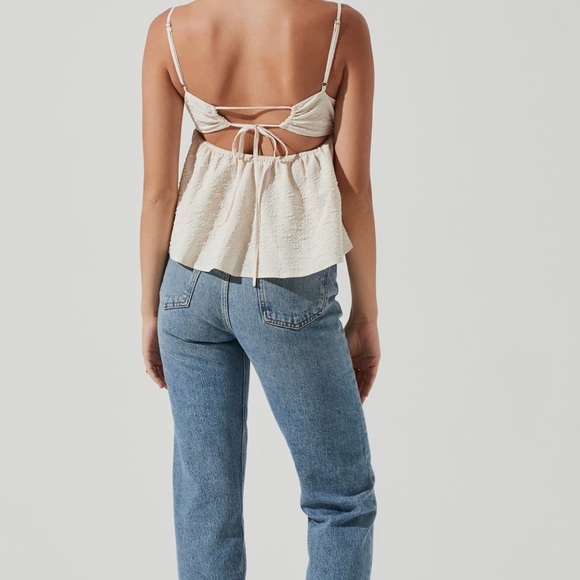 Astr Cream Ruffled Peplum Camisole - Picture 2 of 10